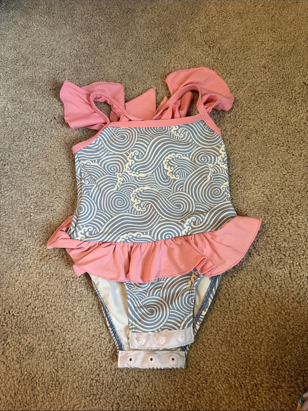 The Beaufort Bonnet Company Pink & Light Blue Wave One-Piece Swimsuit - Girls